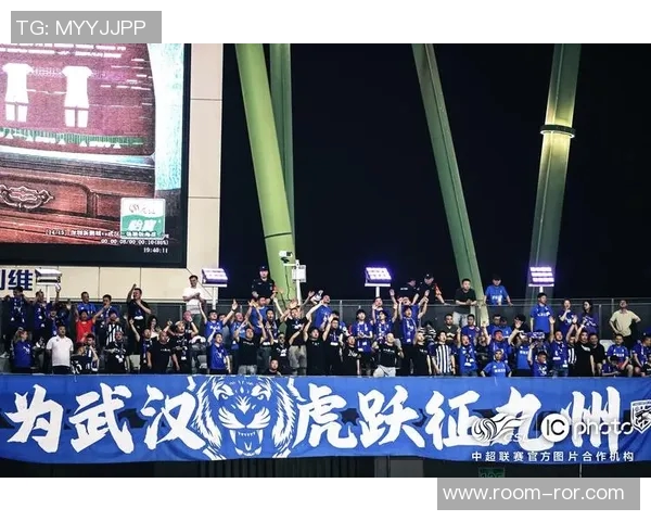 武汉三镇只需一胜即可确保保级优势领先降级区7分剩余三轮赛程紧迫